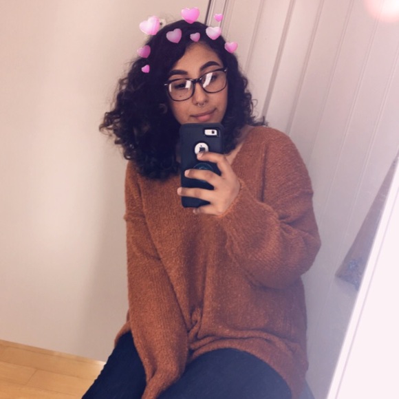 Poshmark profile picture for @dysfunctional